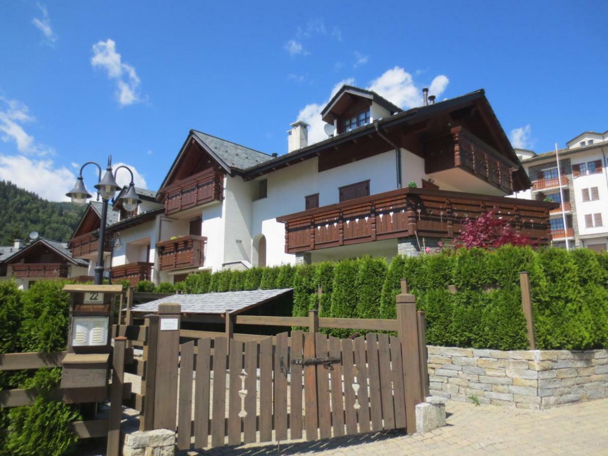 Borgo Alpino Chalet 4 Aprica Exterior photo